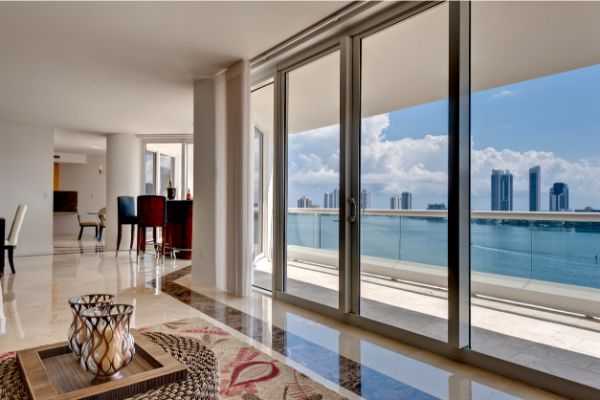 Why You May Want to Consider Singer Island for Your High-End Property Investment
